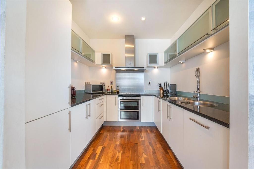 Penthouse Canary Wharf - Free Wifi London Exteriör bild