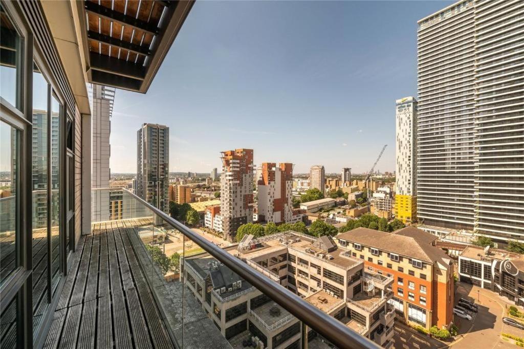 Penthouse Canary Wharf - Free Wifi London Exteriör bild